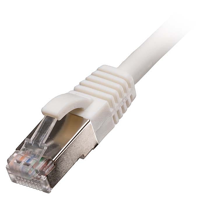 0.75m Cat6a Ethernet Cable White S/FTP LSOH 26AWG Snagless